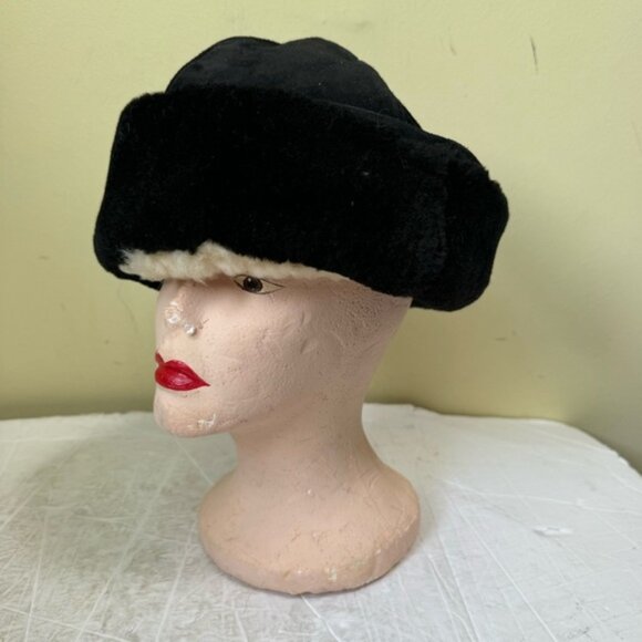 Vintage Accessories - Vintage Shearling Bucket Rimmed Hat Sheepskin Fur Cozy Warm Leather Custom Fur